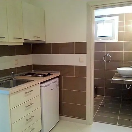 Aparthotel Rania 3*